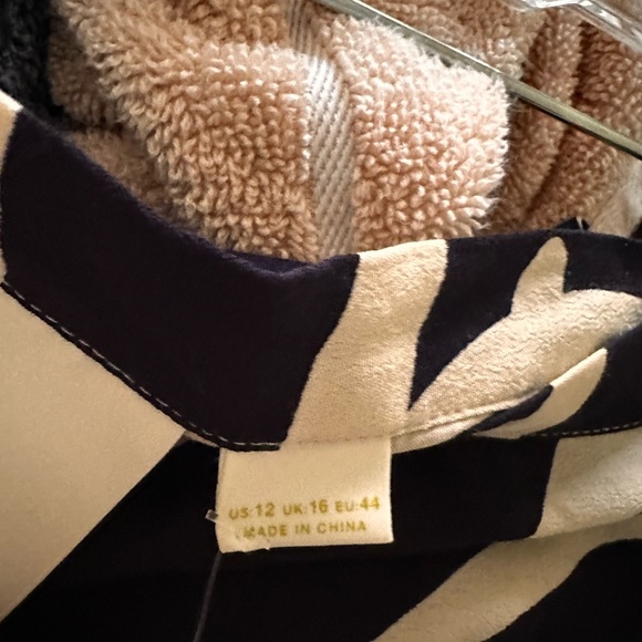 Women’s black and beige Maeve skirt - Picture 3 of 3